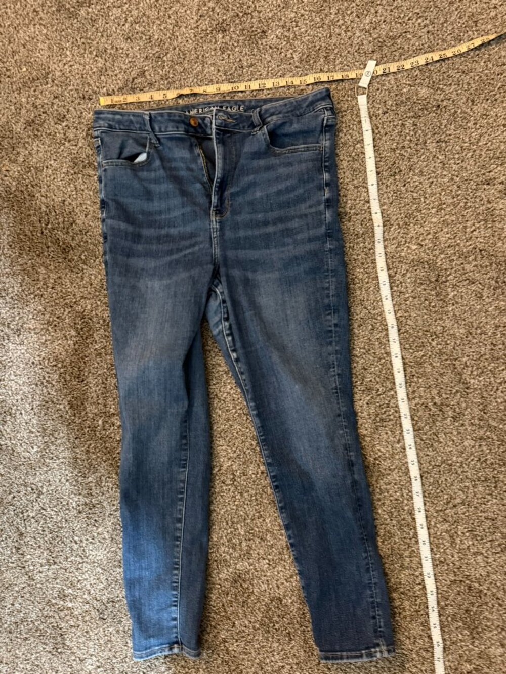American Eagle Super Hi-Rise Jegging Medium Wash Denim Jeans 16 Short